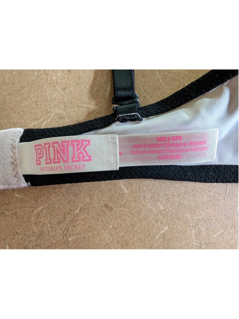 Victoria Secret PINK 32D BRA Wear Everywhere Lightly Lined Gray & Pink Logo Camo - Picture 4 of 7